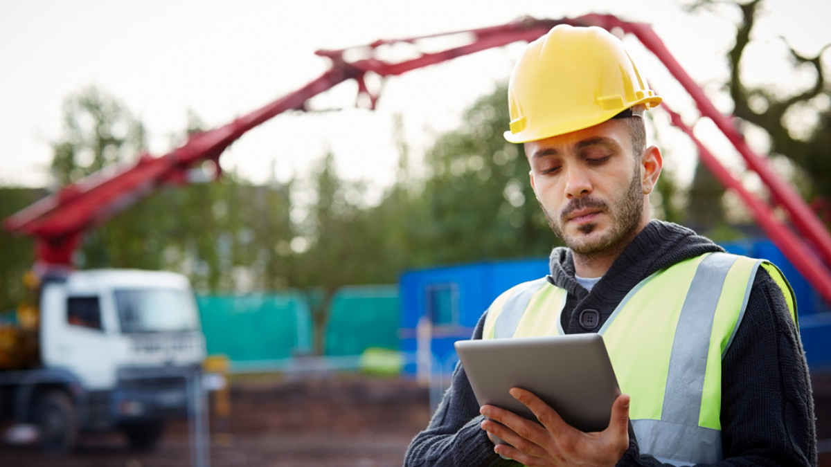 Construction Foreman Pay Trends: What to Expect in 2024